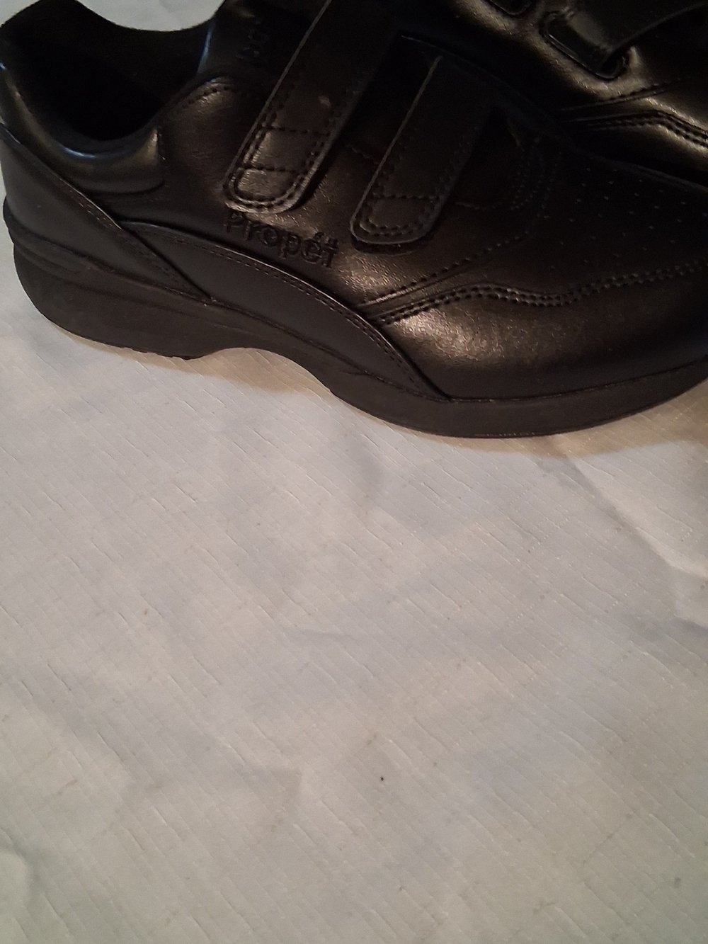 Propet Black Velcro 7.5 260932